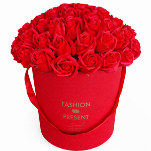 סידור פרחי סבון אדום גדול בקופסא