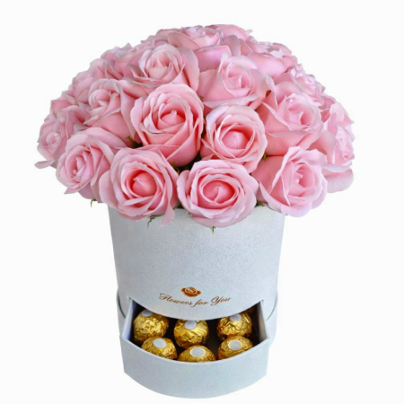 סידור פרחי סבון ורוד בקופסא